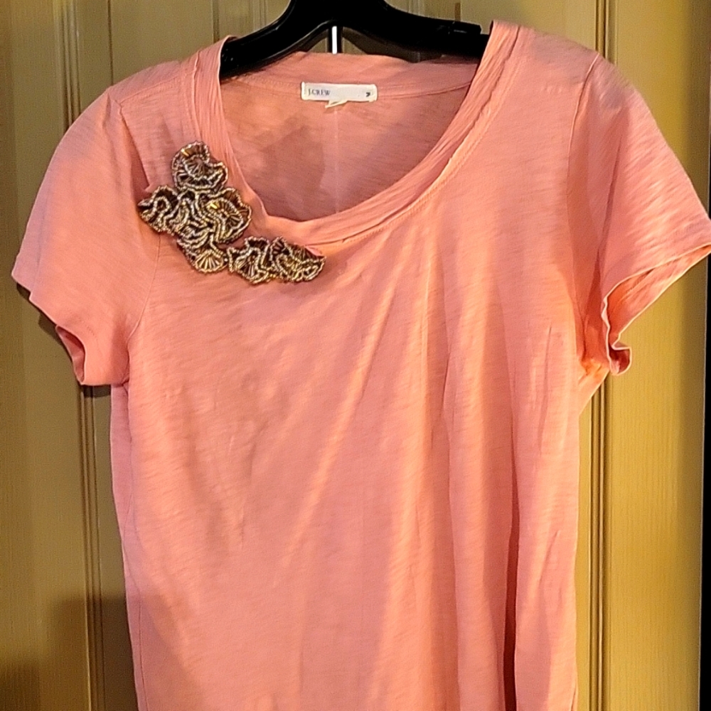 J CREW EUC ORANGE TEE W/EMBELISHMENT